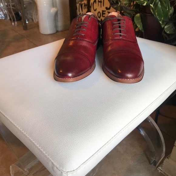Steve Madden P- nellow burgundy Oxford 10.5 PRICE FIRM!!! - Picture 6 of 13